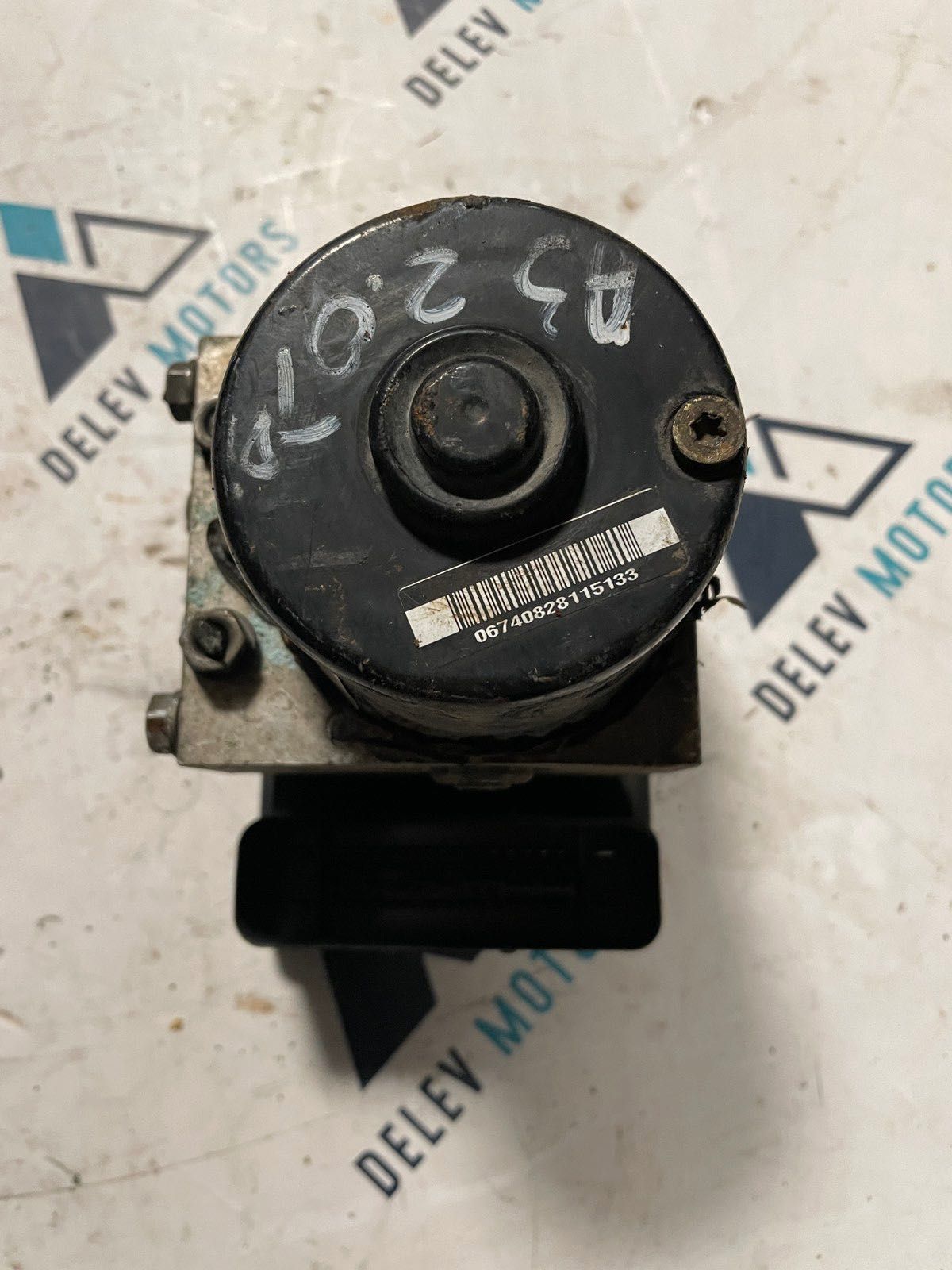1K0907379D 1K0614517B ABS помпа от Audi A3 2.0TDI 2003 г.