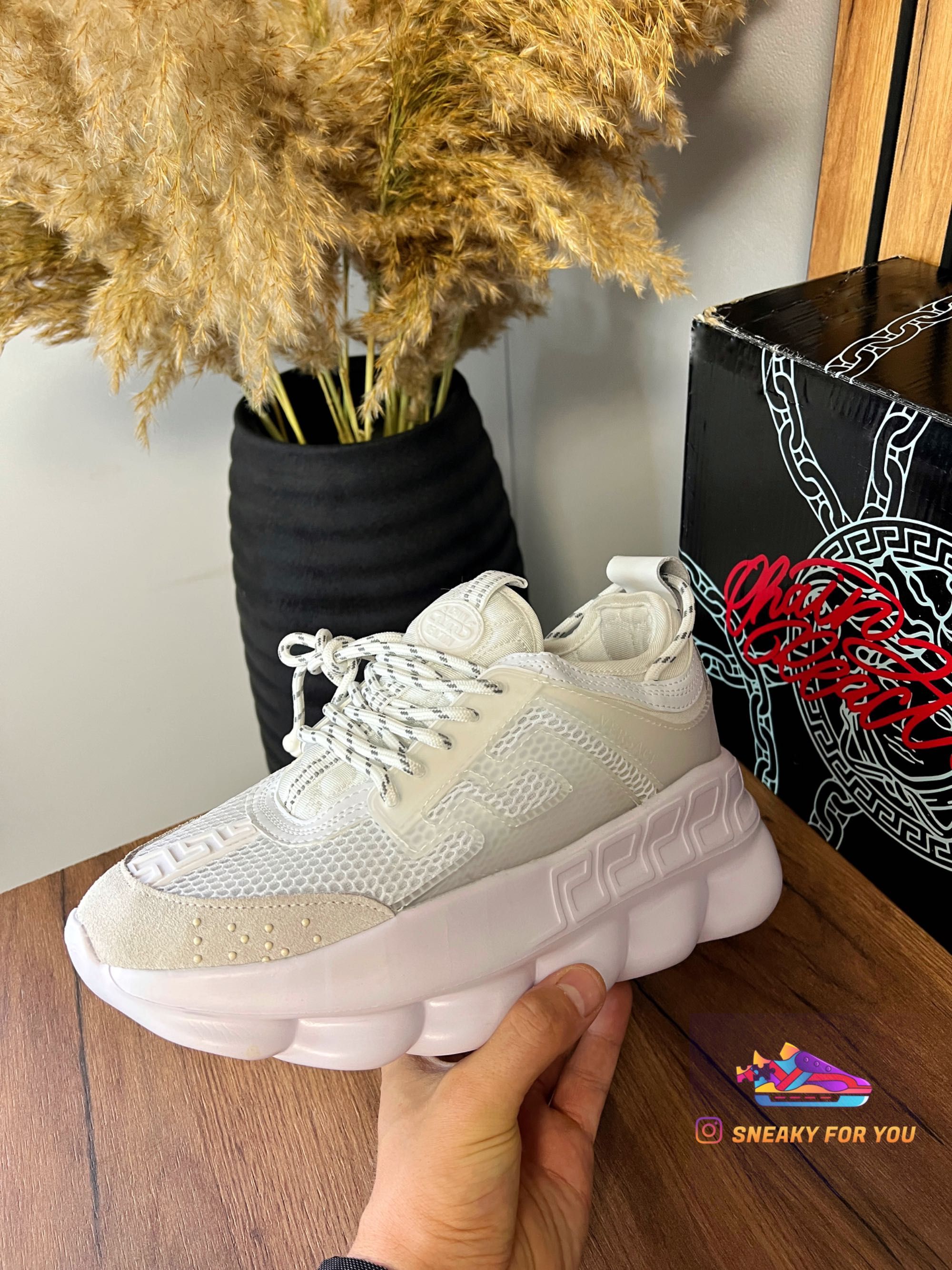 36-45 Versace Chain Reaction Full White