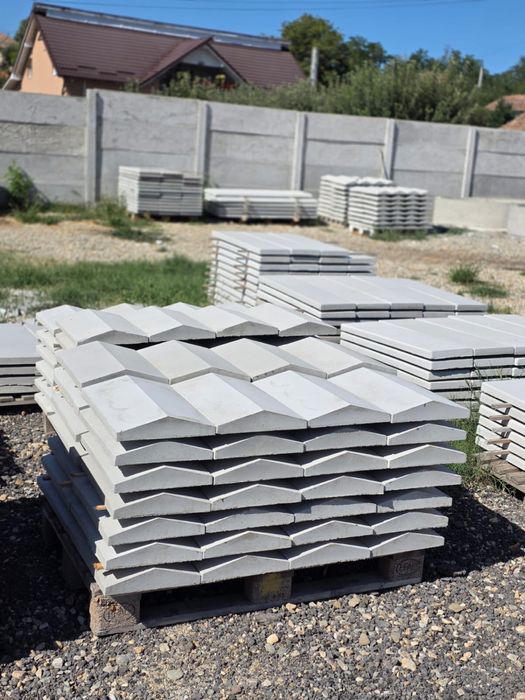 Capace de gard si palarii / spalieri / stalpi de beton