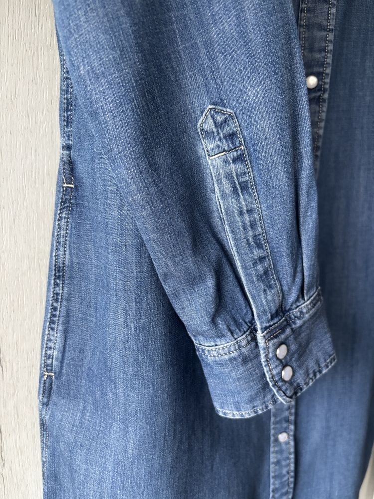 Оригинална дънкова рокля LEVI’S, M размер