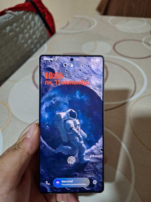 Продавам Samsung S25 Ultra 256