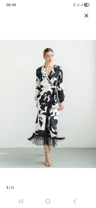 Элегантное платье 44-46р