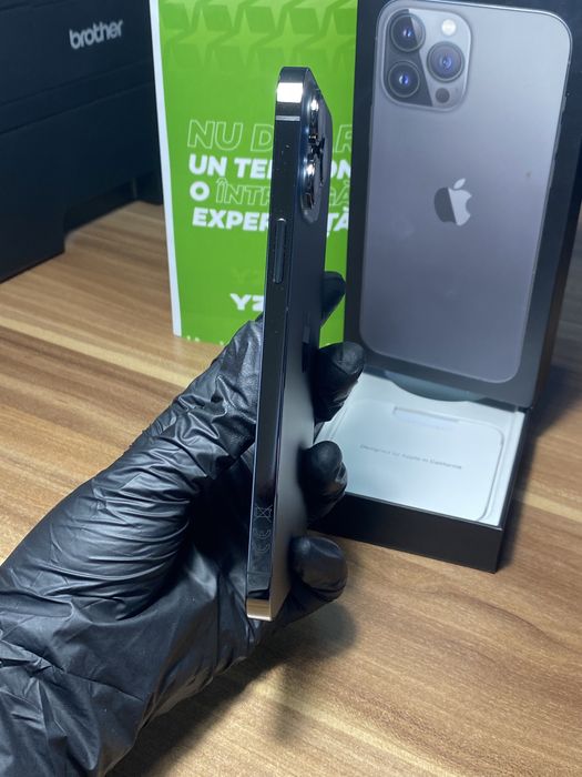 iPhone 13 Pro Max • 128 GB • Graphite