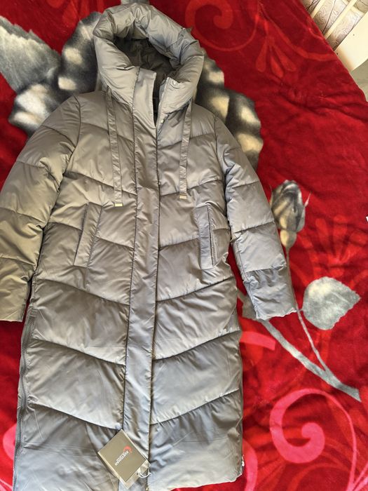 Продаю зимнюю куртку