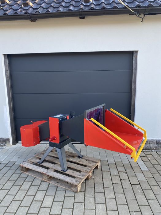 Tocator crengi dupa Tractor T90 PRO - Transport Gratuit