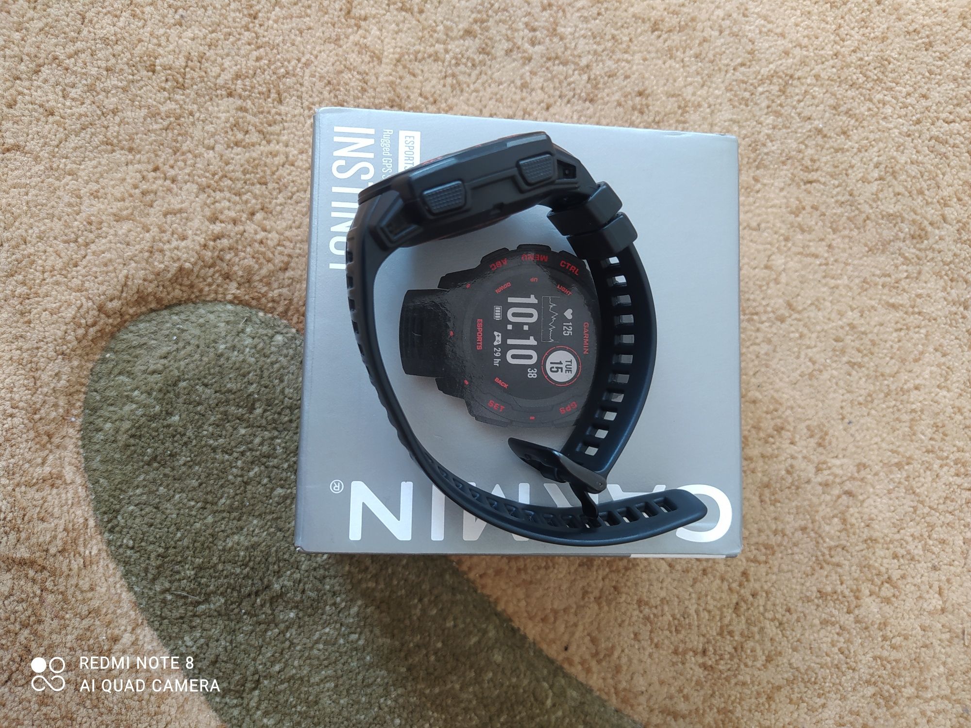 Garmin instinct смарт часы