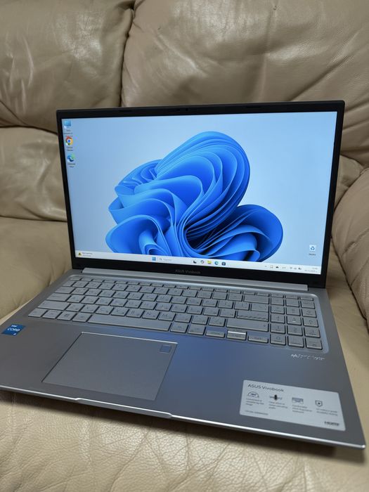 **ГАРАНЦИЯ** Asus Vivobook 15 КАТО НОВ! | X1504VA-BQ2444 15.6 "