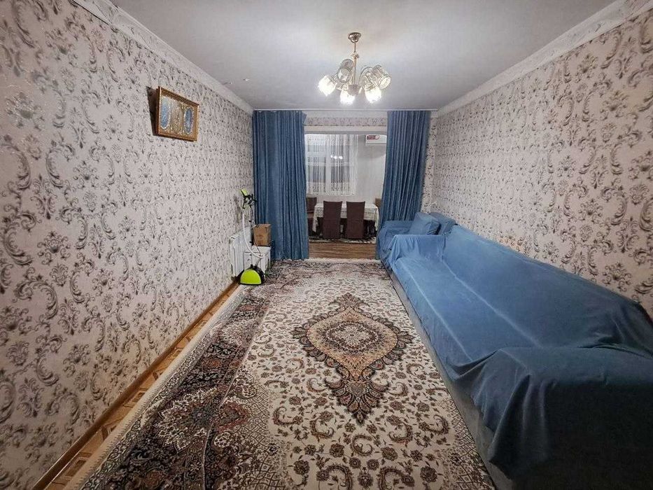 Буюк Ипак Йули 
Гостиница Саёхат, Макро, 171 школа
2/4/5 (кирпич)