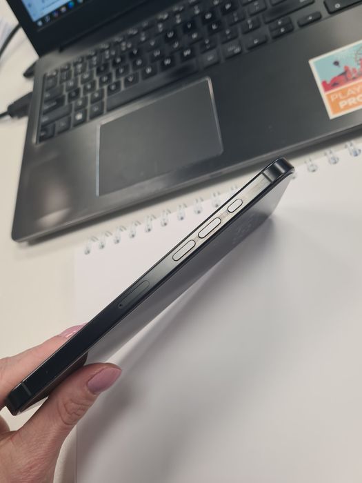 Vând iPhone 16 Pro Max – 256GB, Black Titanium