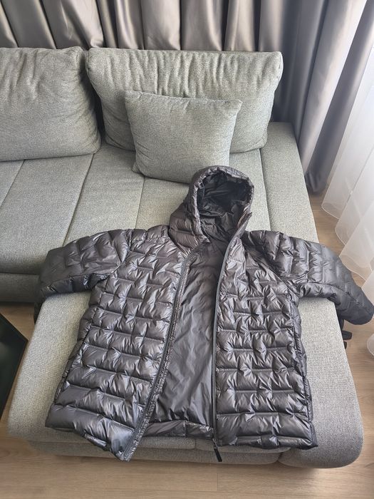 Продавам зимно яке H&M