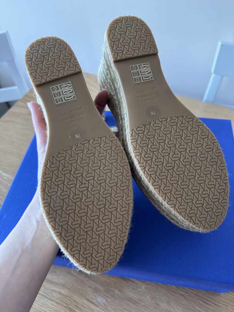 Сандали  Stuart Weitzman 37,5