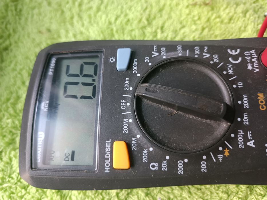 Multimetru cu măsurători NCV