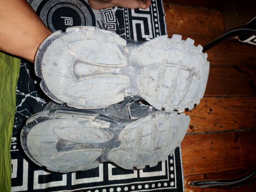Balenciaga Track 43