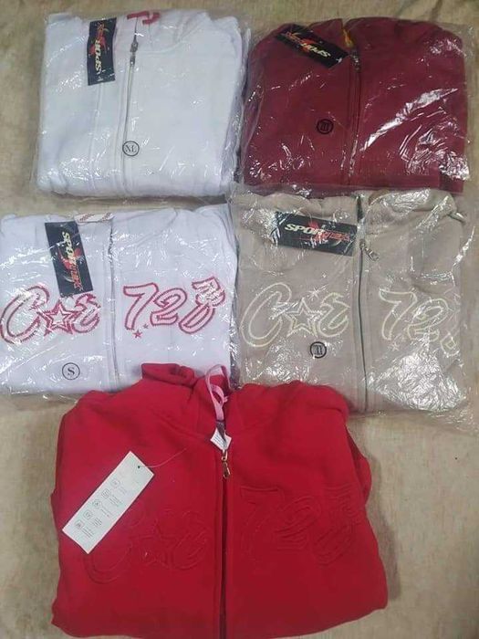 LOT 5 hanorace,mărimea XXL,125 lei lotul