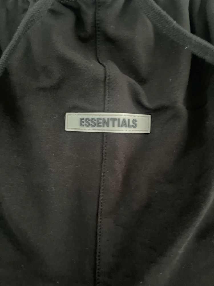 Essentials къси гащи