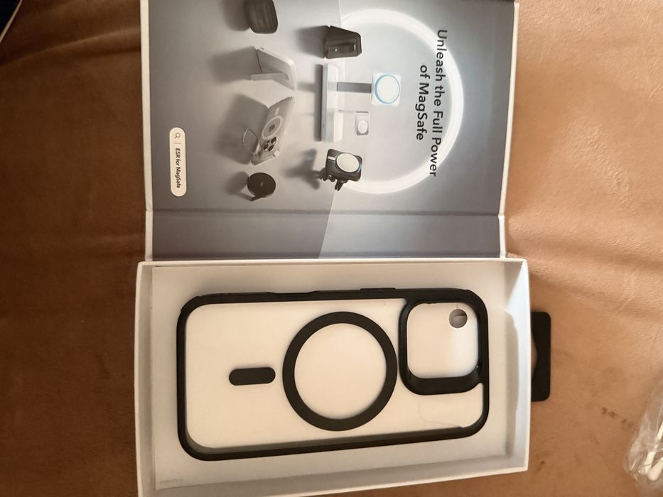 Vand husa de iphone 16 pro