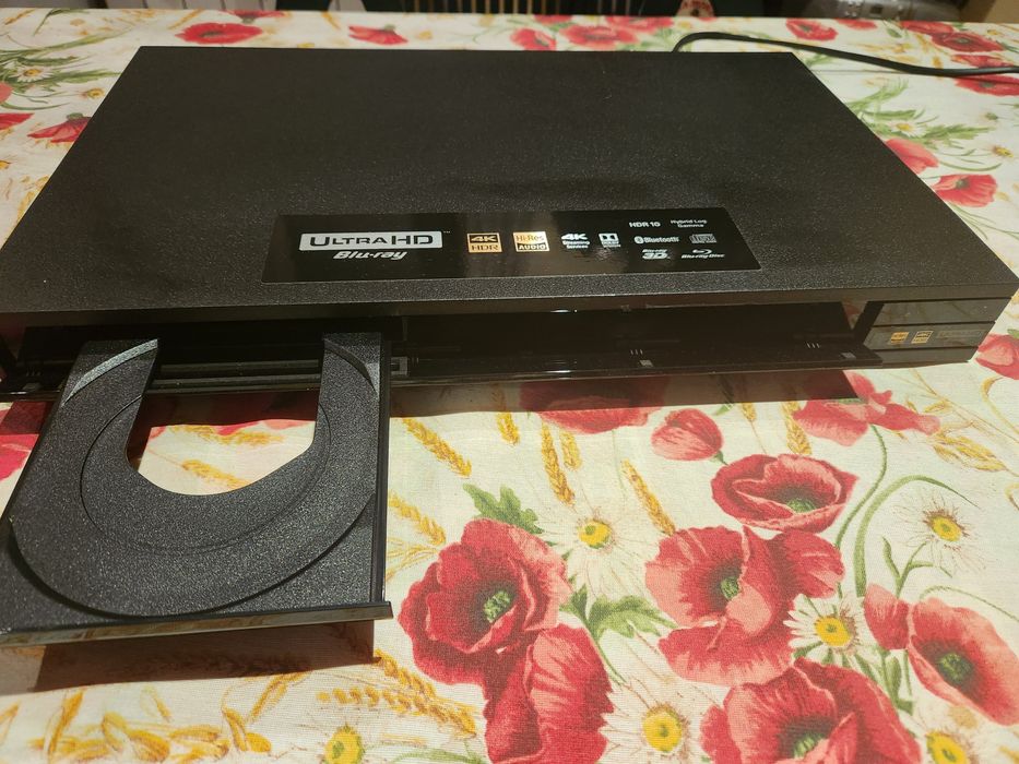 4k blu-ray player sony UBP-X800M2 блу-рей