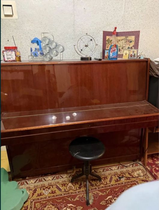 Fortepiano lastochka