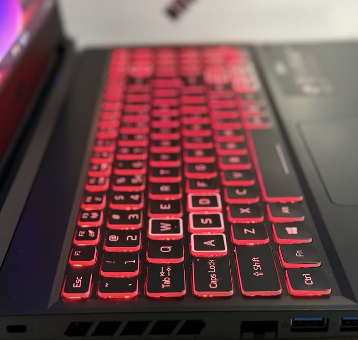 Acer Nitro Ryzen-7 32/1,5TB SSD RTX-3050