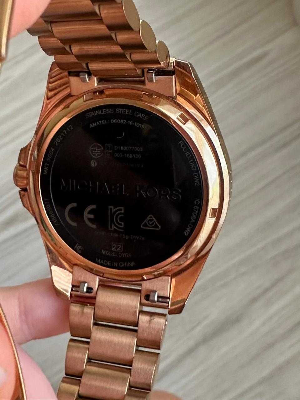 Smart часовник Michael Kors