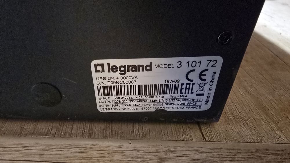 Ups 1000va 900w legrand daker dk+