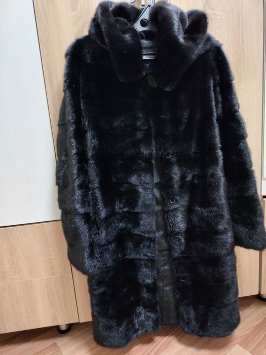 Продам шубу норковую