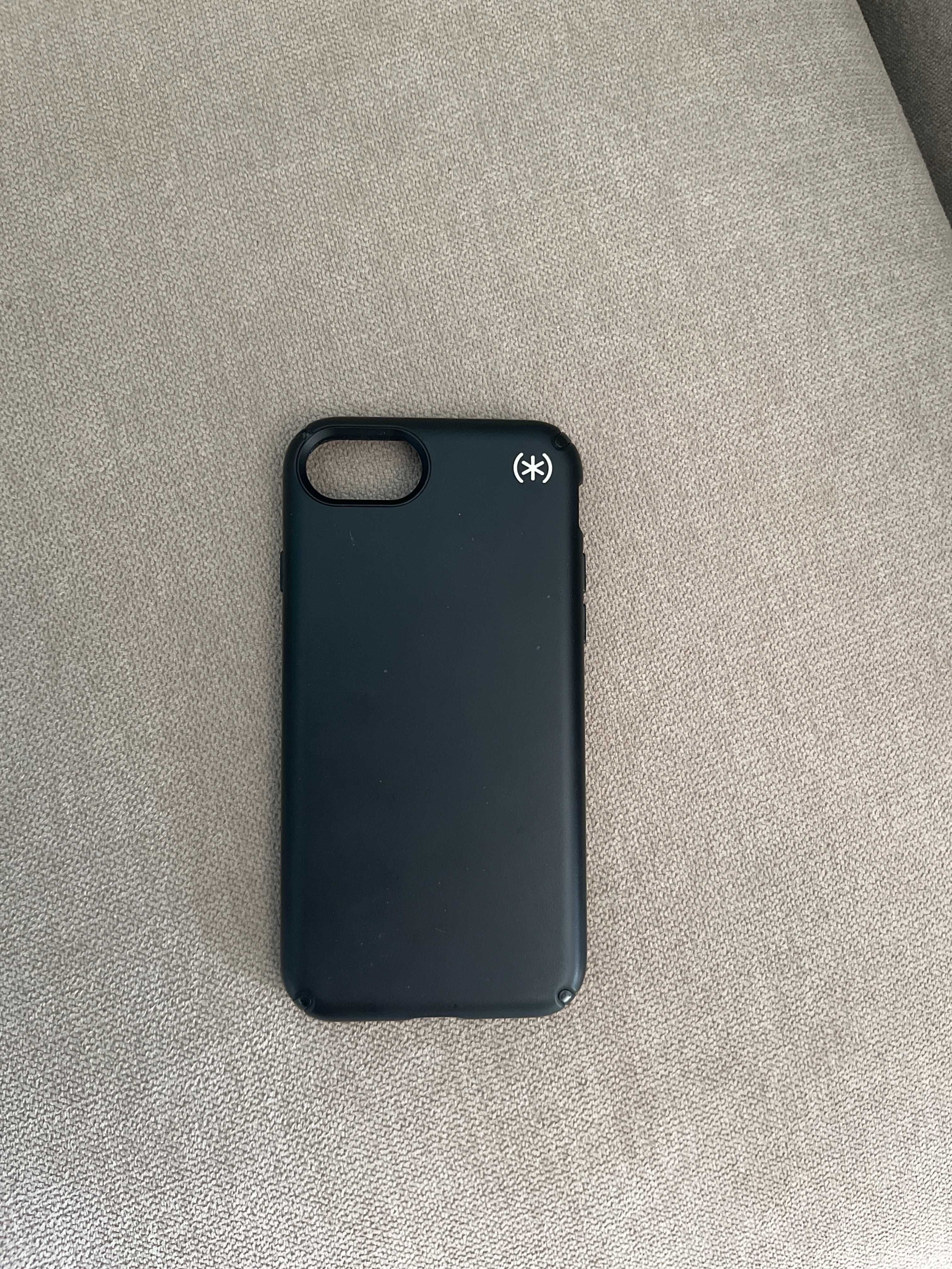 Продавам IPhone 2020 + протектор + калъф (Speck) - 175 лв