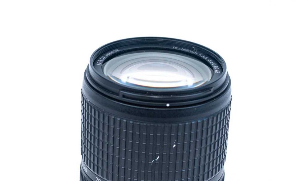 Nikon AF-S 18-140mm f3.5-5.6G ED VR DX
