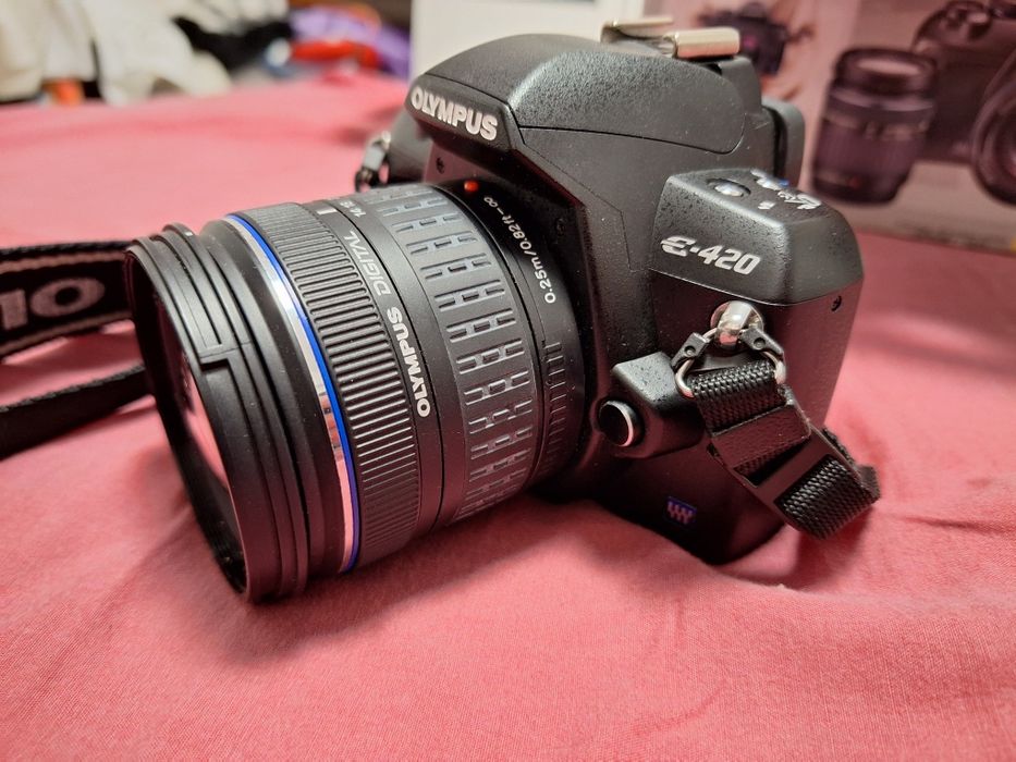 Aparat foto Olympus DSLR E 420