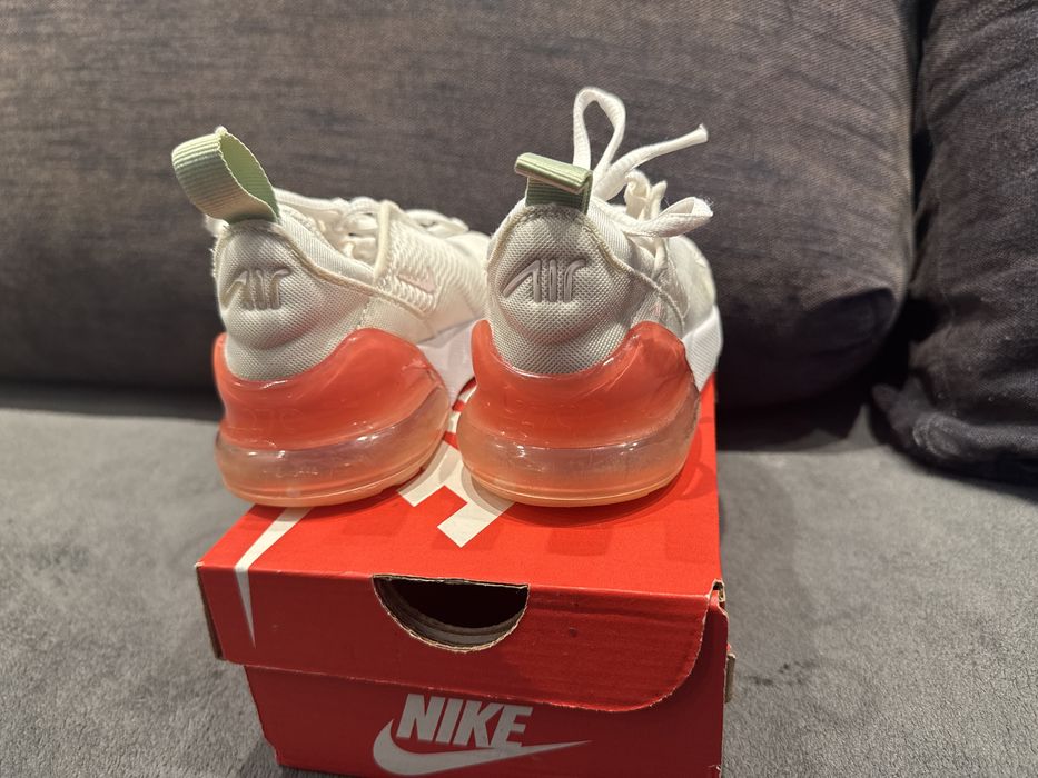 Маратонки момиче Nike air 270, розово размер 27.5, uk 10, 16.5 см.