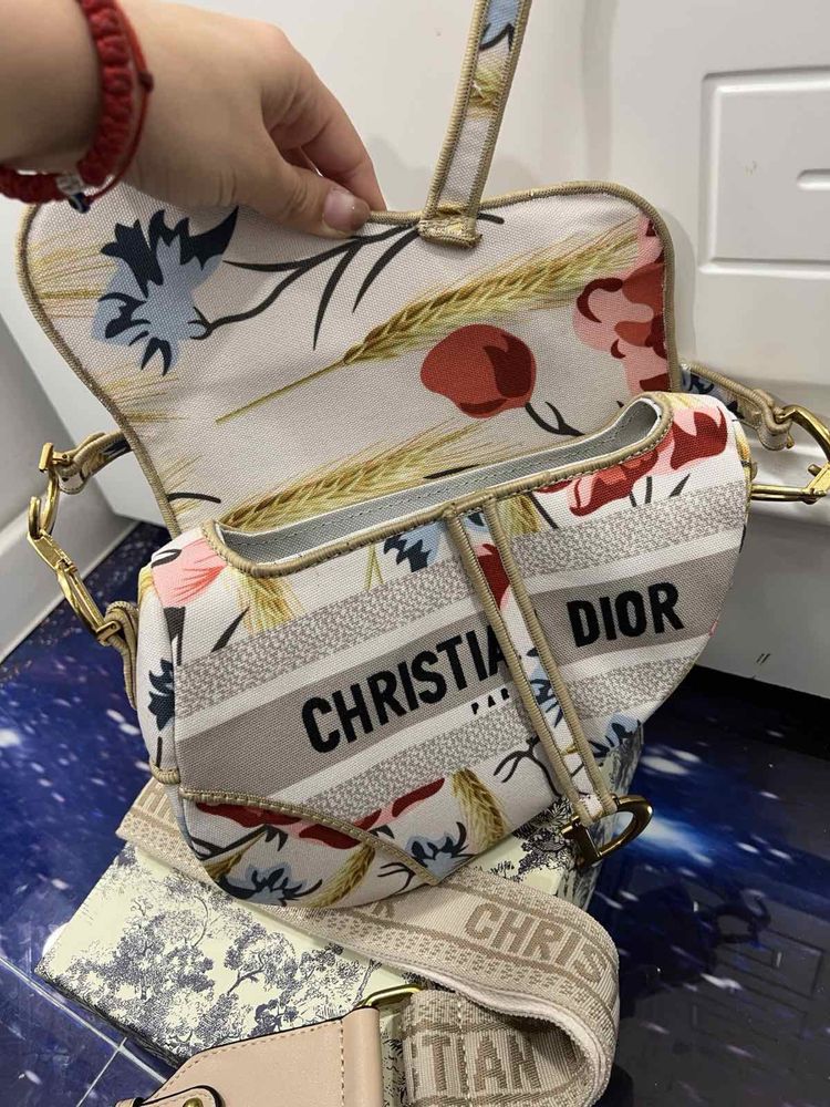 Дамска чанта Dior saddle Flora с две дръжки