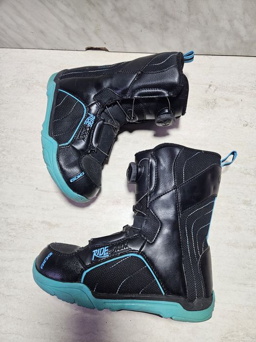 Boots 126 buti placa snowboard   Ride mărimea  34,5 (21   cm) .