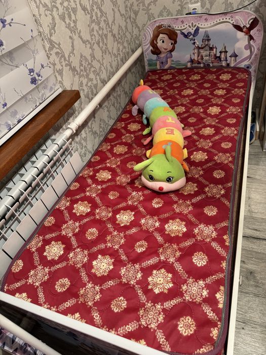 Продам кровать