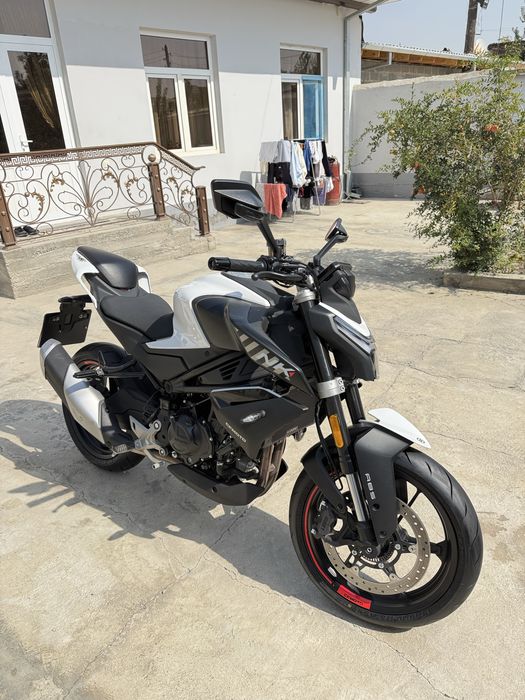 Мотоцикл модель cf moto nk 450 500 куб почти новый пробег 1000 км