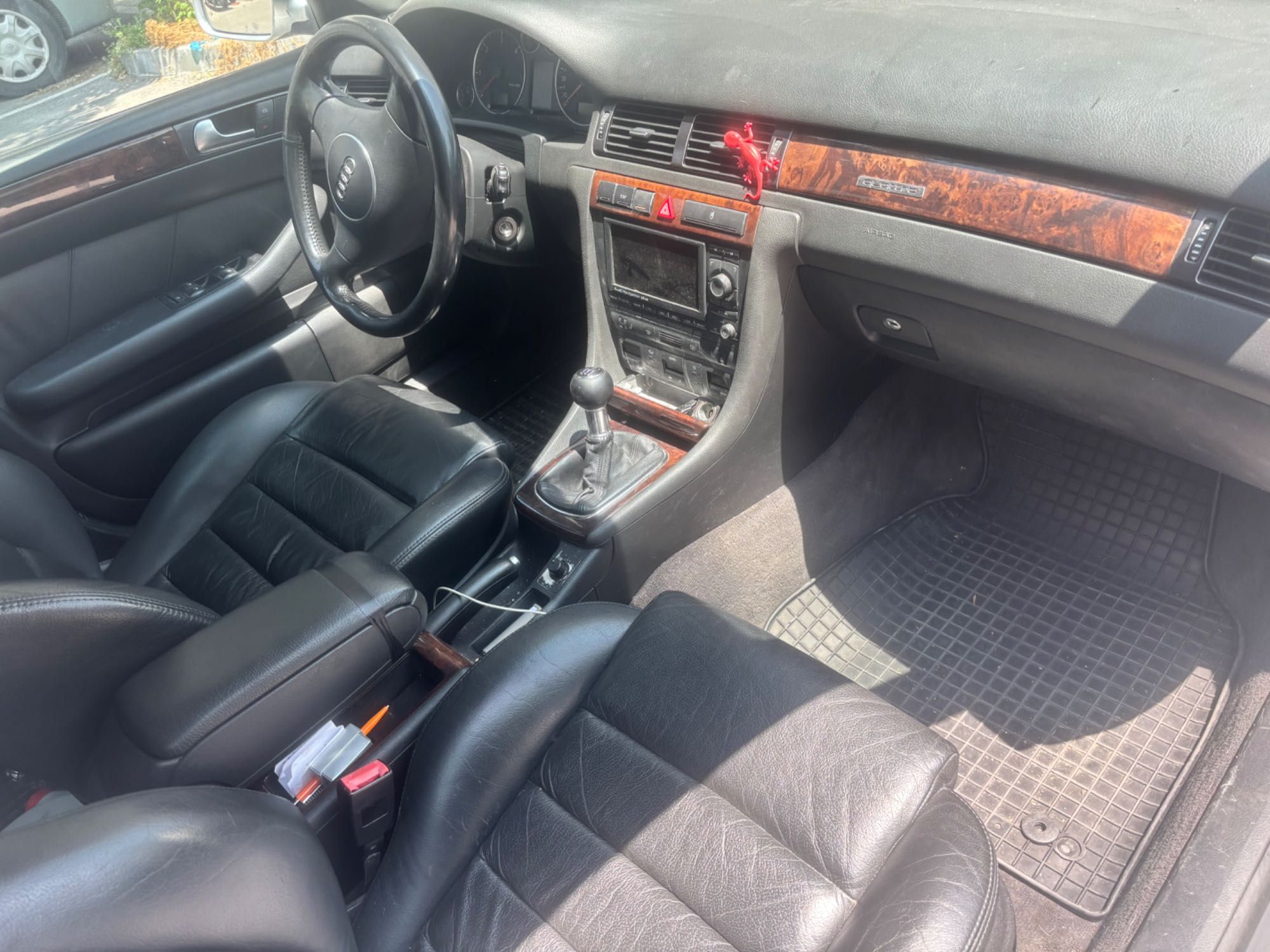 Audi A6 2.5tdi 180кс quattro