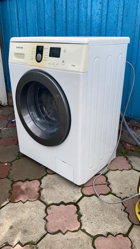 Продам стиральную машину