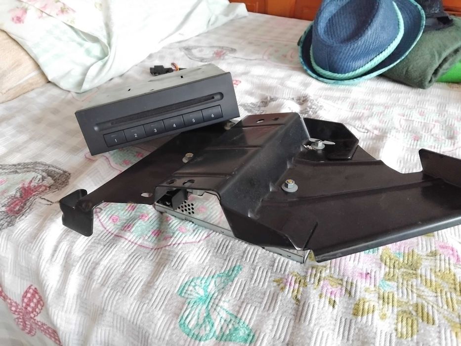 Чейнджър Mercedes ML W164 Мерцедес МЛ CD Changer