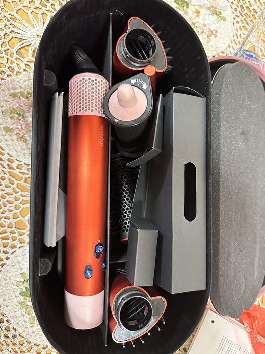 Продам фен дайсон