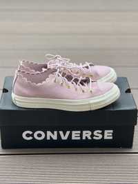 Adidasi Converse, in cutie originala, marime 38 (pe cutie scrie 37.5)