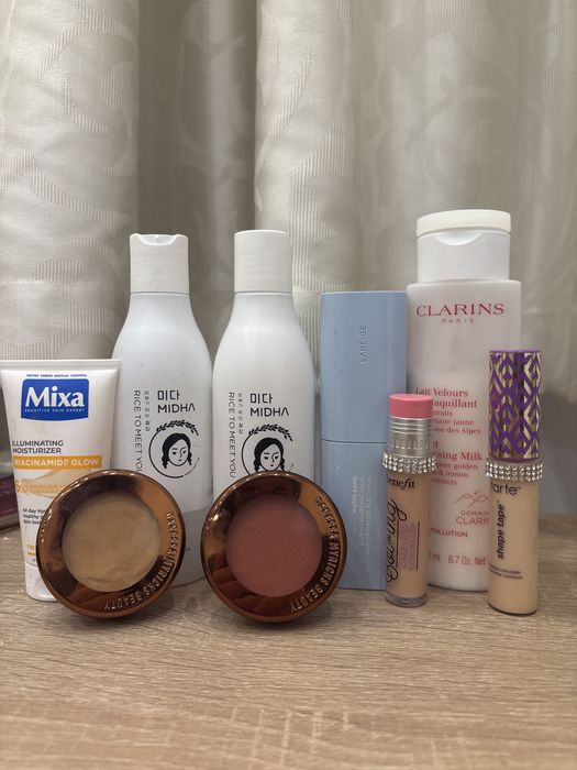 Clarins , laneige , Tarte , benefit , midha, mixa , denessa myricks