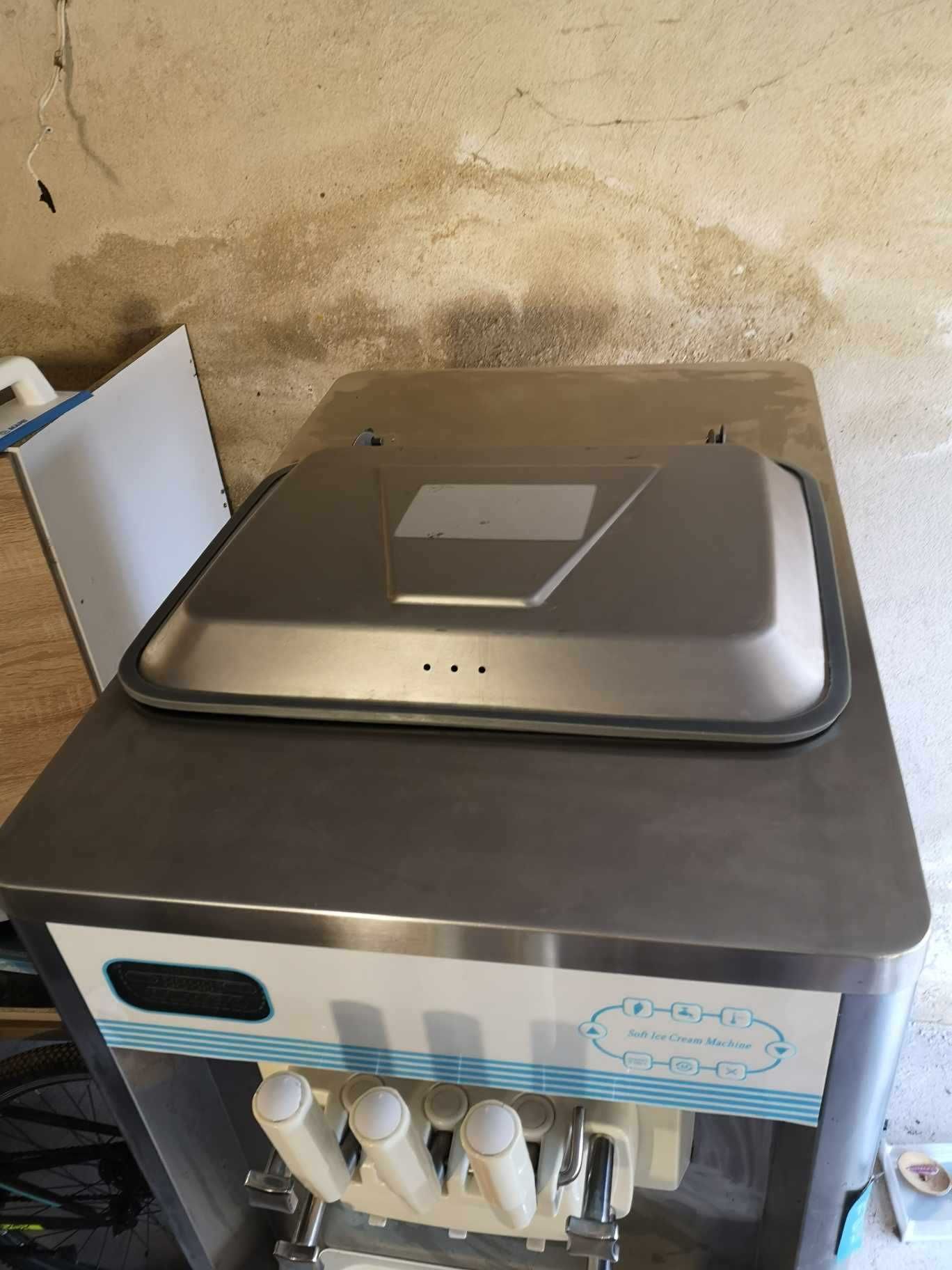 Професионална машина за италиански сладолед на монофазен ток