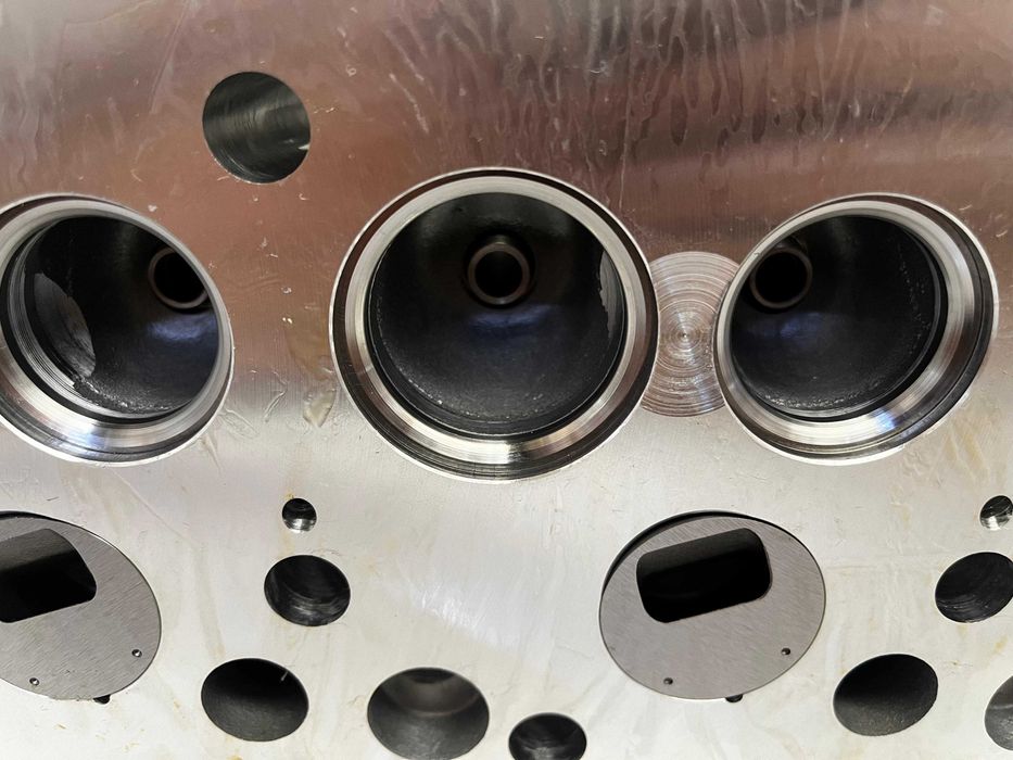 Головка блока пустой на Toyota 2TR