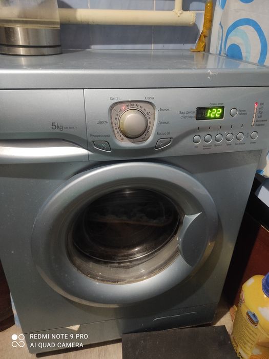 Продам стиральную машинку