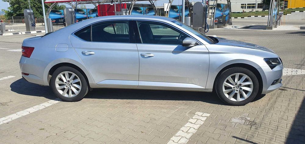 Vand autoturism Skoda Superb 2019, 148.000km, 19.000 euro