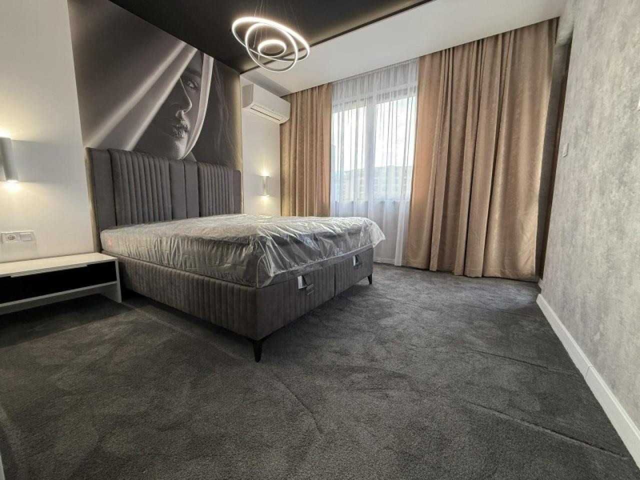 Продава се Тристаен апартамент в Пловдив, Център - 100 кв.м за 2390 €/кв.м - Снимка #4