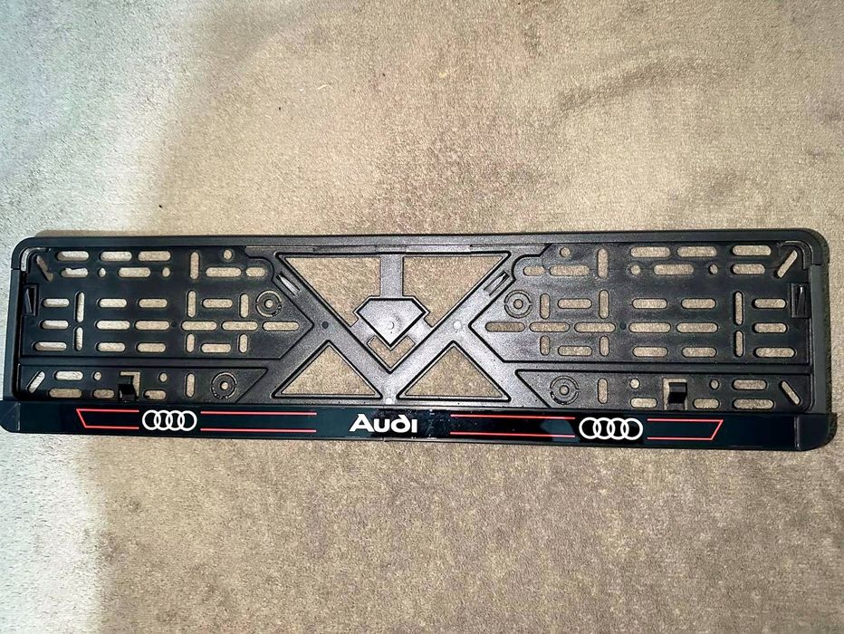 Vând suporturi pentru numere cu iluminare LED