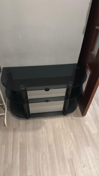 Тумба стекляная