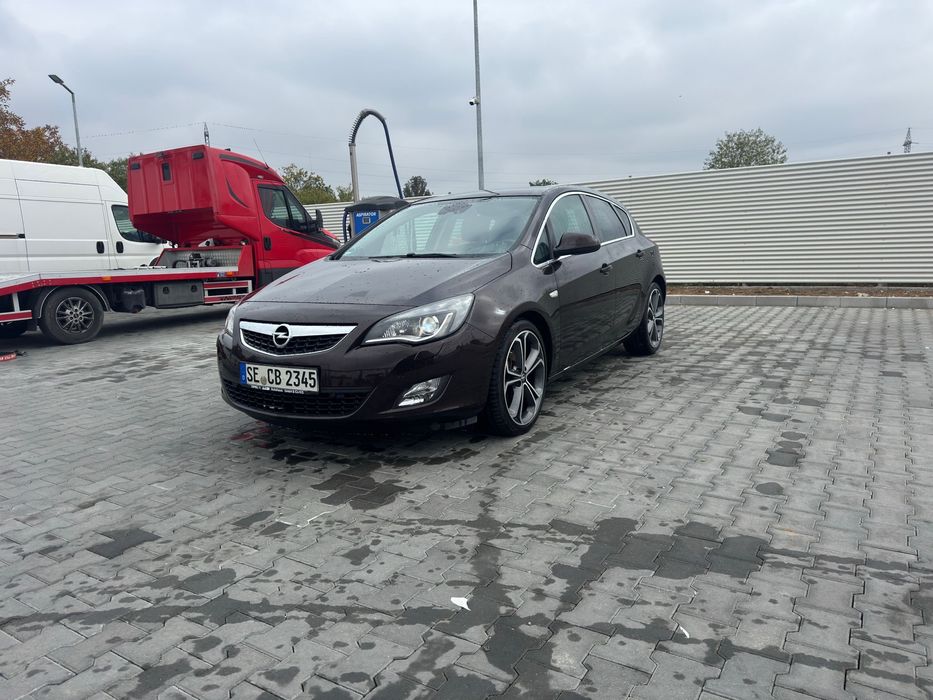 OpelAstra J 2012