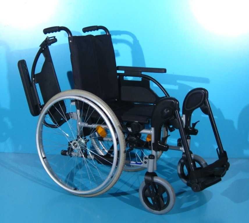 Scaun/ Carucior cu rotile Breezy / latime sezut 40 cm