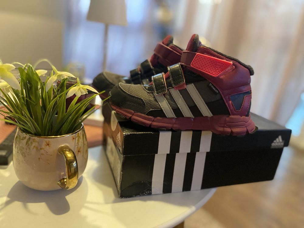 Adidas performanse